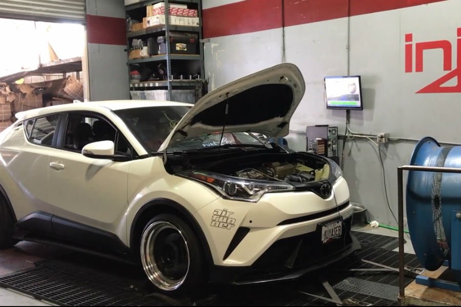 https://autogreeknews.gr/wp-content/uploads/2019/10/toyota-c-hr-dyno.jpg