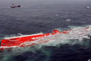 Car_Wreck_Tricolor_2