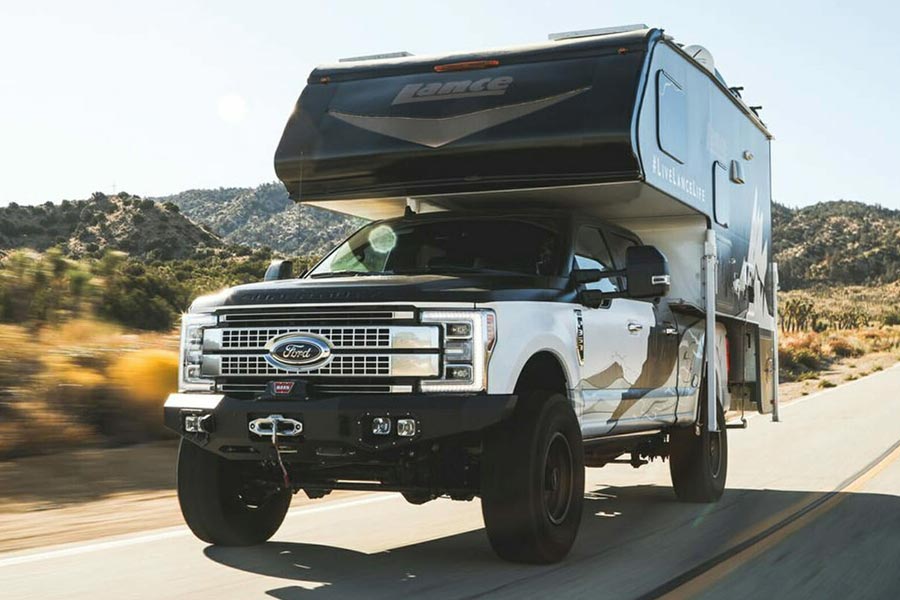 https://autogreeknews.gr/wp-content/uploads/2019/11/F-350-Overland-Camper-001.jpg