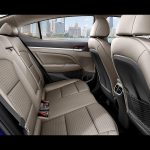 Hyundai-Elantra-2019-(4)