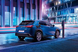 Lexus_UX_300e3