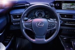 Lexus_UX_300e5