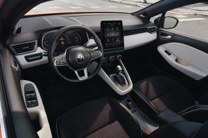 Renault-Clio-interior-2019-(6)