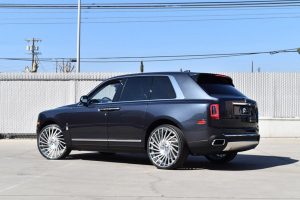 Rolls-Royce_Cullinan_2019_Forgiato_03_800_600