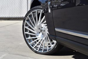 Rolls-Royce_Cullinan_2019_Forgiato_06_800_600