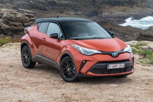 Toyota-C-HR-2019-(6)