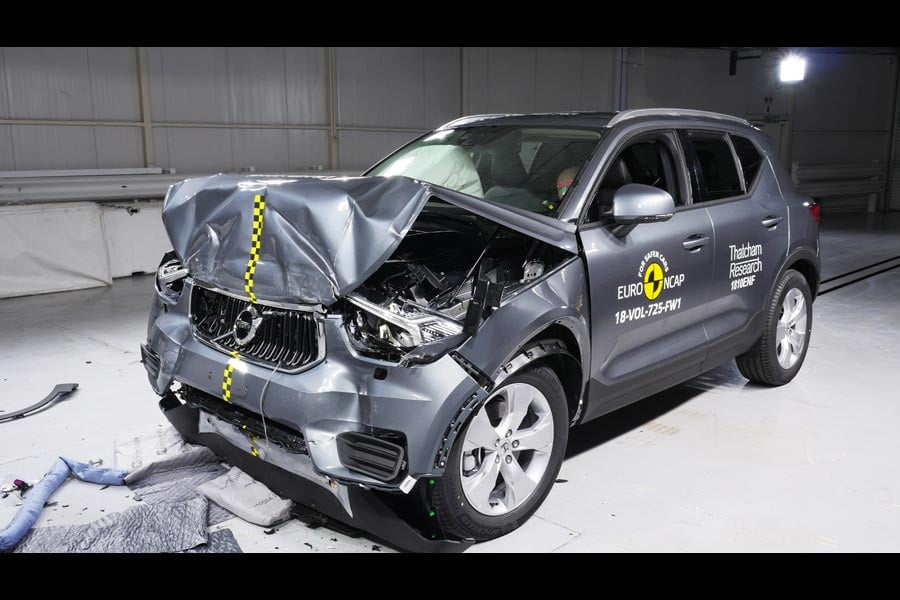 https://autogreeknews.gr/wp-content/uploads/2019/11/Volvo-XC40-safety-2.jpg