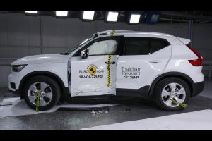 Volvo-XC40-safety-(4)