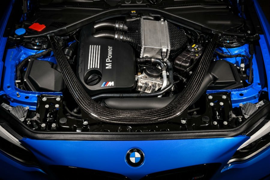 https://autogreeknews.gr/wp-content/uploads/2019/11/bmw-m2-cs10.jpg