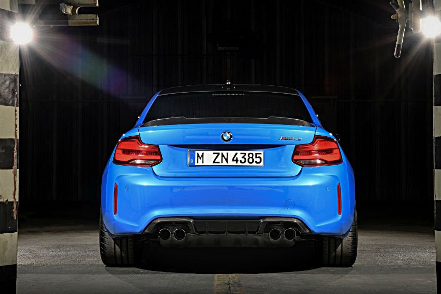 https://autogreeknews.gr/wp-content/uploads/2019/11/bmw-m2-cs5.jpg
