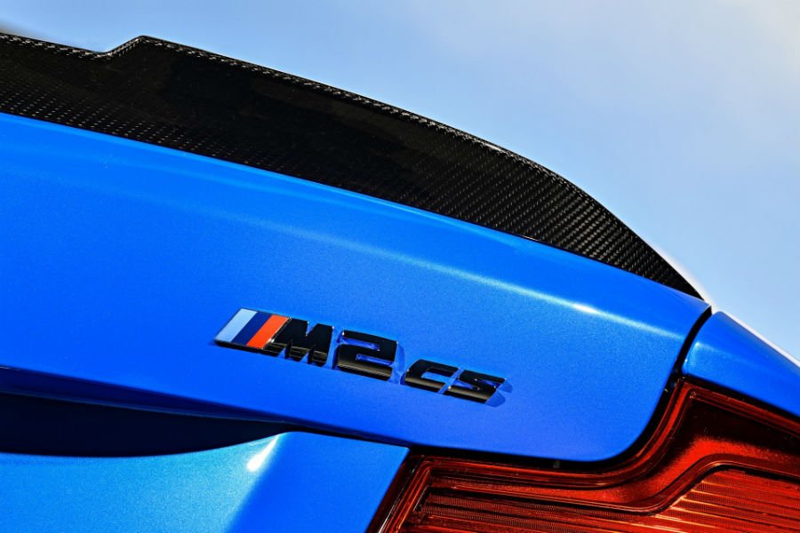 https://autogreeknews.gr/wp-content/uploads/2019/11/bmw-m2-cs6.jpg