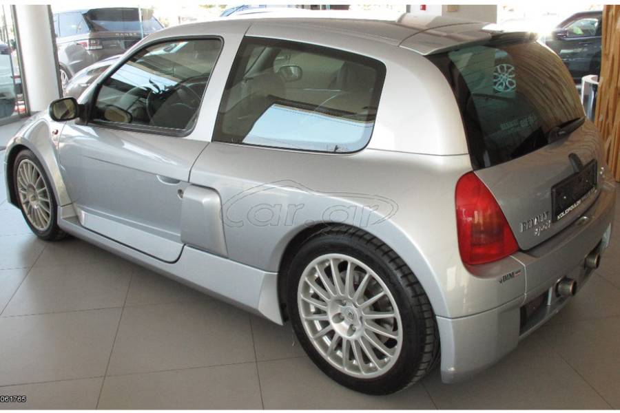 https://autogreeknews.gr/wp-content/uploads/2019/11/renault-clio-v6-ellada4.jpg