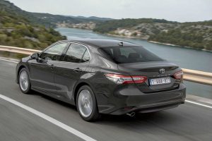 tha agorazate toyota camry3