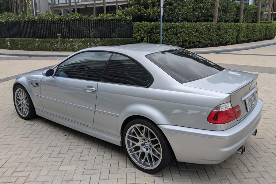 https://autogreeknews.gr/wp-content/uploads/2019/12/BMW-M3-2002-3.jpg