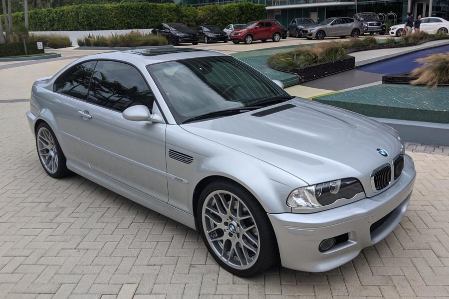 https://autogreeknews.gr/wp-content/uploads/2019/12/BMW-M3-2002-4.jpg