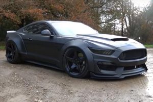 FordMustangWide_1
