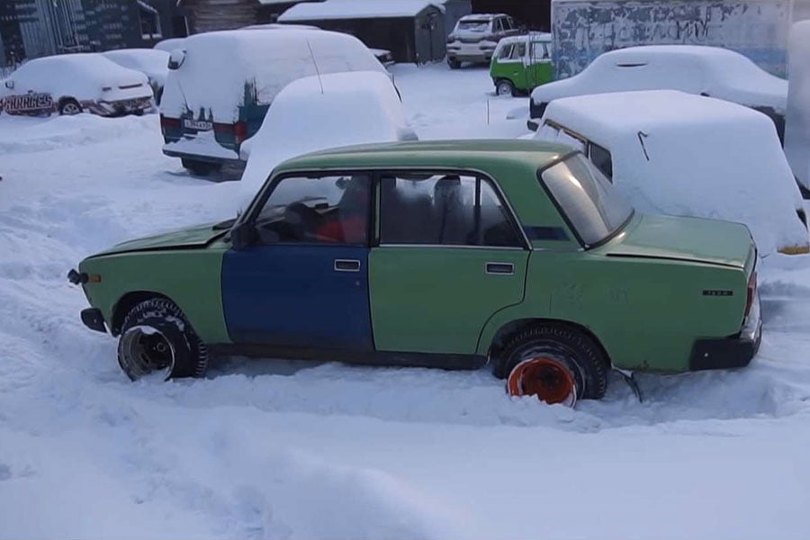 https://autogreeknews.gr/wp-content/uploads/2019/12/Lada_DIY_4wheel_2.jpg