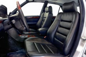 Mercedes-E500-W124-(6)