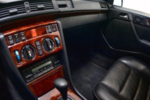 Mercedes-E500-W124-(8)