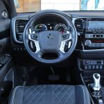 Mitsubishi Outlander PHEV (15)