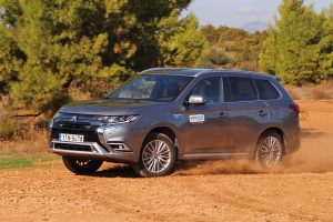 Mitsubishi Outlander PHEV (7)