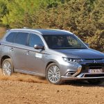 Mitsubishi Outlander PHEV (8)