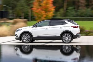 Opel-Grandland-X-PHEV-(3)