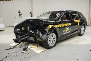 Skoda_Octavia_EuroNCAP-(1)