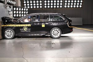 Skoda_Octavia_EuroNCAP-(3)
