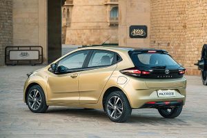 Tata-Altroz-(9)