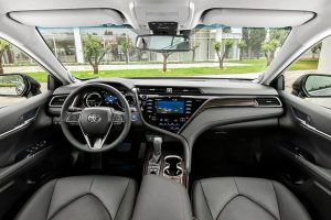 Toyota-Camry-Hybrid-(5)