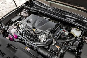 Toyota-Camry-Hybrid-(8)