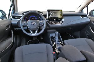 Toyota Corolla Sedan Hybrid (11)