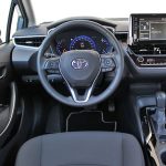 Toyota Corolla Sedan Hybrid (12)