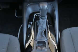 Toyota Corolla Sedan Hybrid (14)