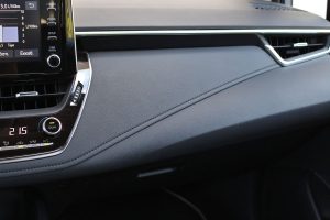 Toyota Corolla Sedan Hybrid (18)