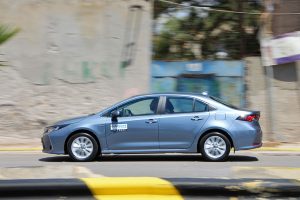 Toyota Corolla Sedan Hybrid (2)