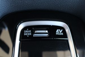 Toyota Corolla Sedan Hybrid (22)