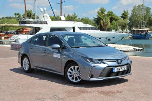 Toyota Corolla Sedan Hybrid (27)