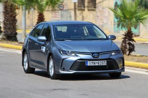 Toyota Corolla Sedan Hybrid (38)