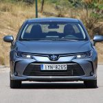 Toyota Corolla Sedan Hybrid (4)