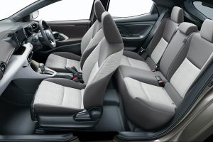 Toyota-Yaris-2020-(4)