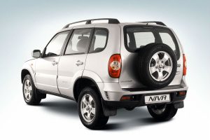 lada niva epistrofi spiti2