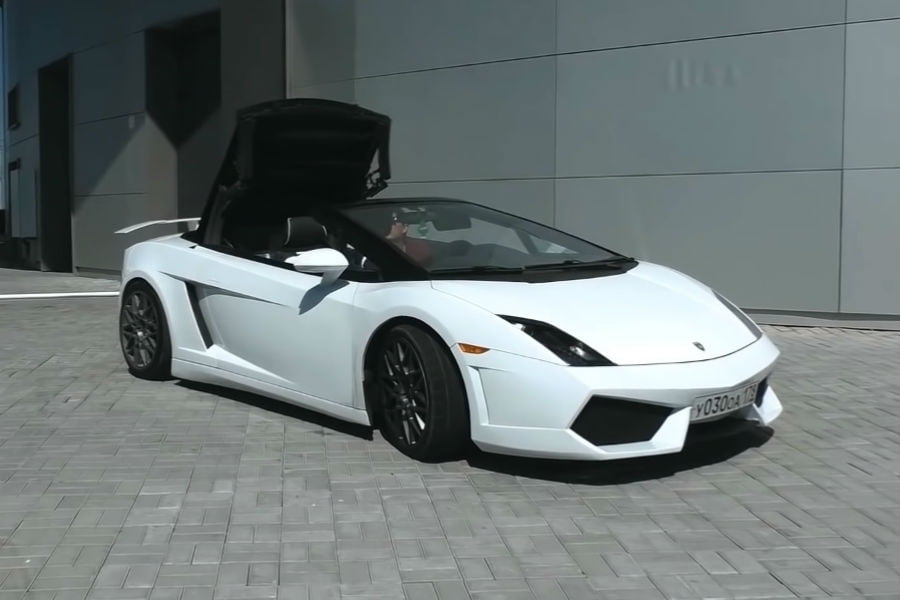 https://autogreeknews.gr/wp-content/uploads/2019/12/lamborghini-14500.jpg