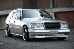 mercedes 300 station2