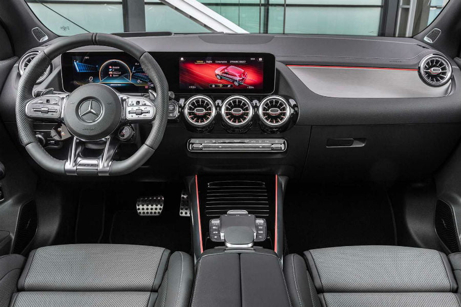 https://autogreeknews.gr/wp-content/uploads/2019/12/mercedes-gla35-amg9.jpg