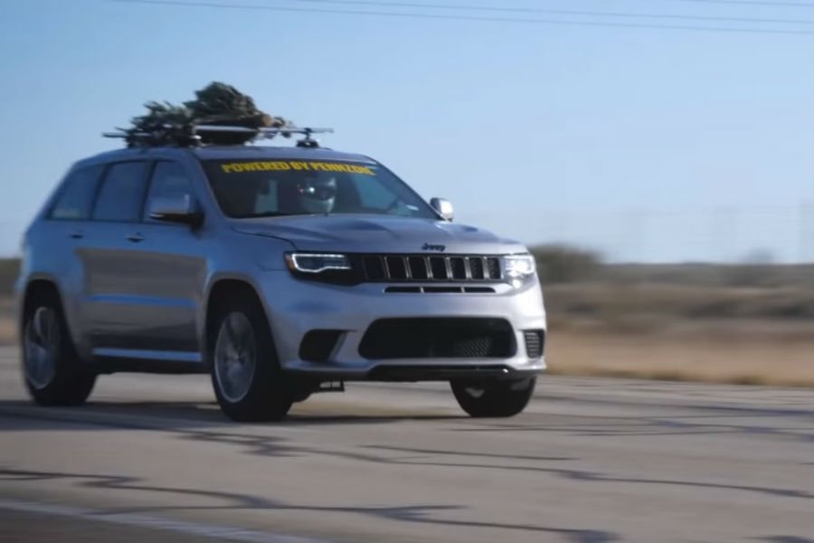 Το ταχύτερο χριστουγεννιάτικο δέντρο με 291 χλμ./ώρα (+video)