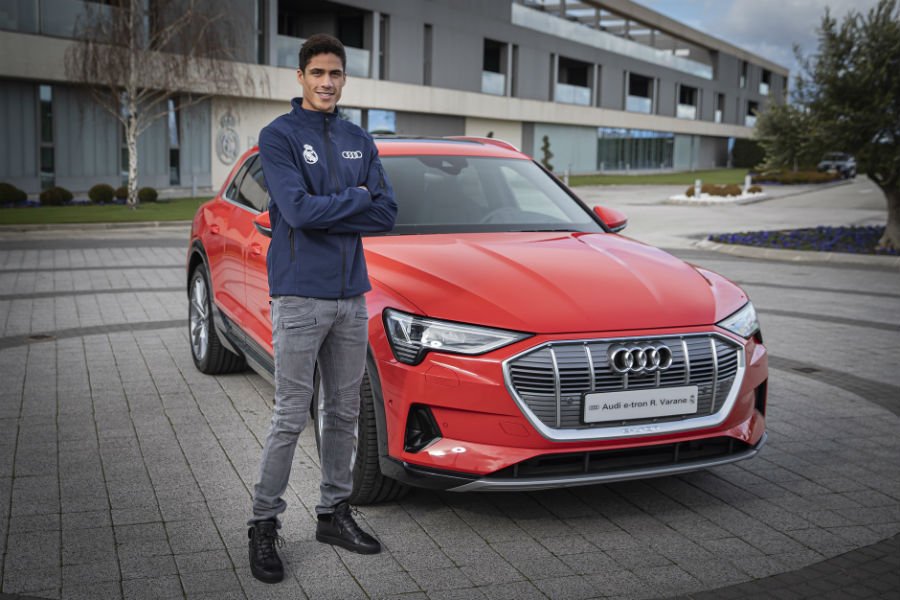 https://autogreeknews.gr/wp-content/uploads/2019/12/zidane-rs3-varane-etron.jpg