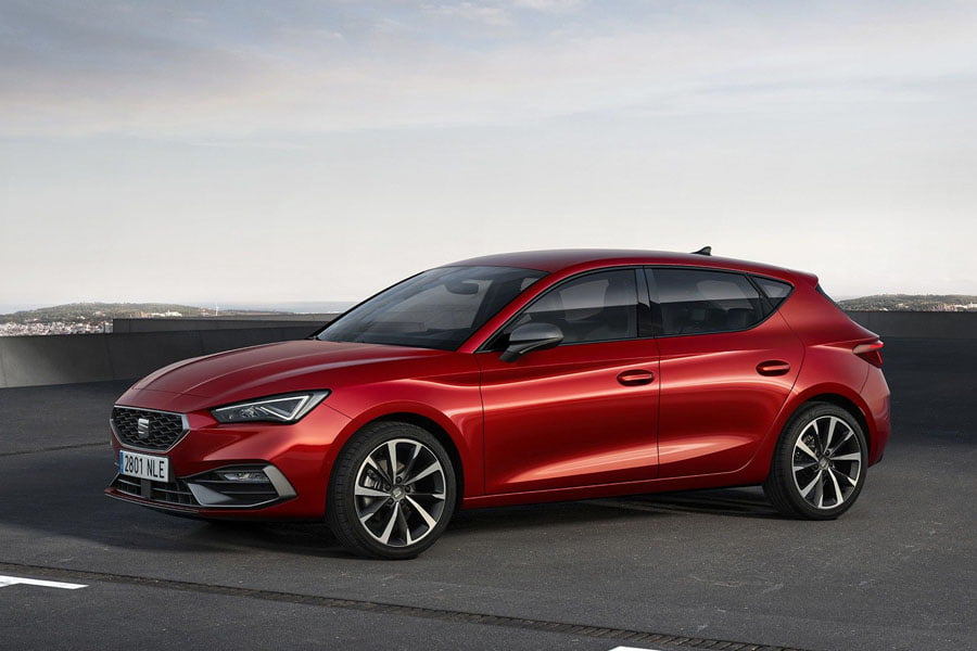 https://autogreeknews.gr/wp-content/uploads/2020/01/2020-Seat-Leon-Hatch-Estate-2.jpg