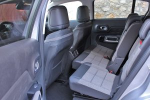Citroen C5 Aircross 1.2 PureTech 130 interior (22)